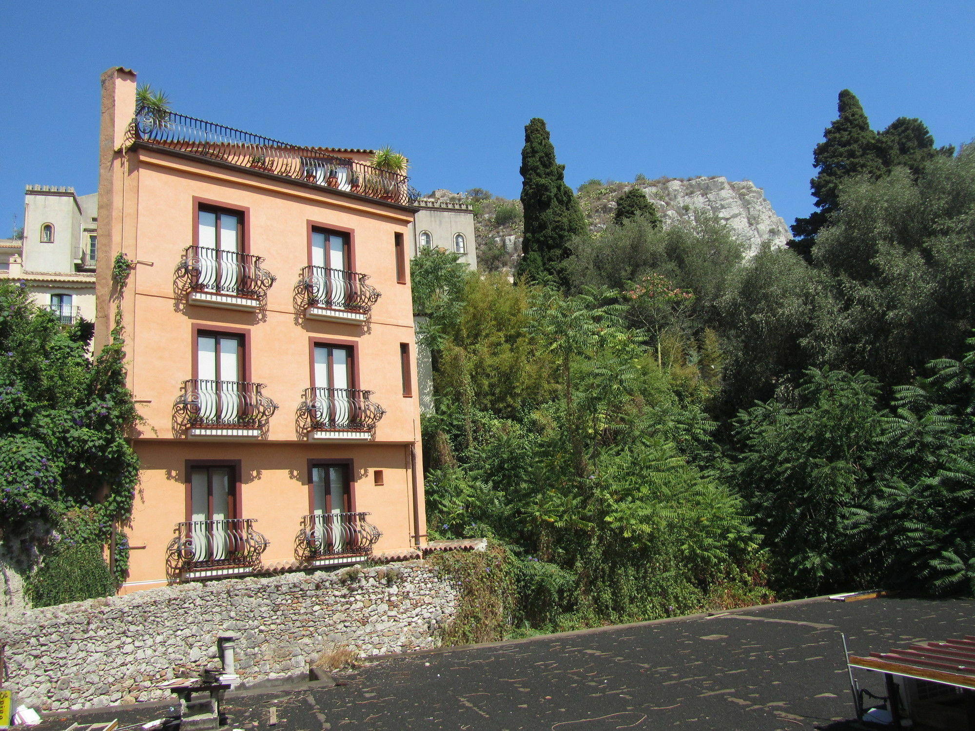 Comeinsicily - Al Teatro Apartment Taormina Exterior foto